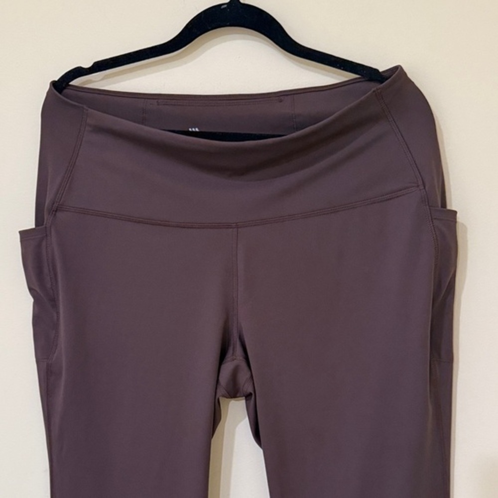 All in Motion Chocolate Brown Women's Straight Leg Pants Size XL inseam 31”